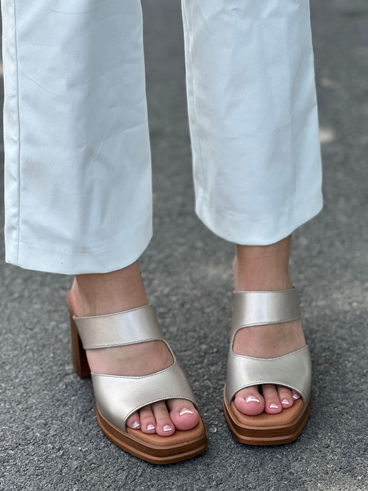 Mules δερμάτινα με φαρδιές φάσες Ragazza 0791