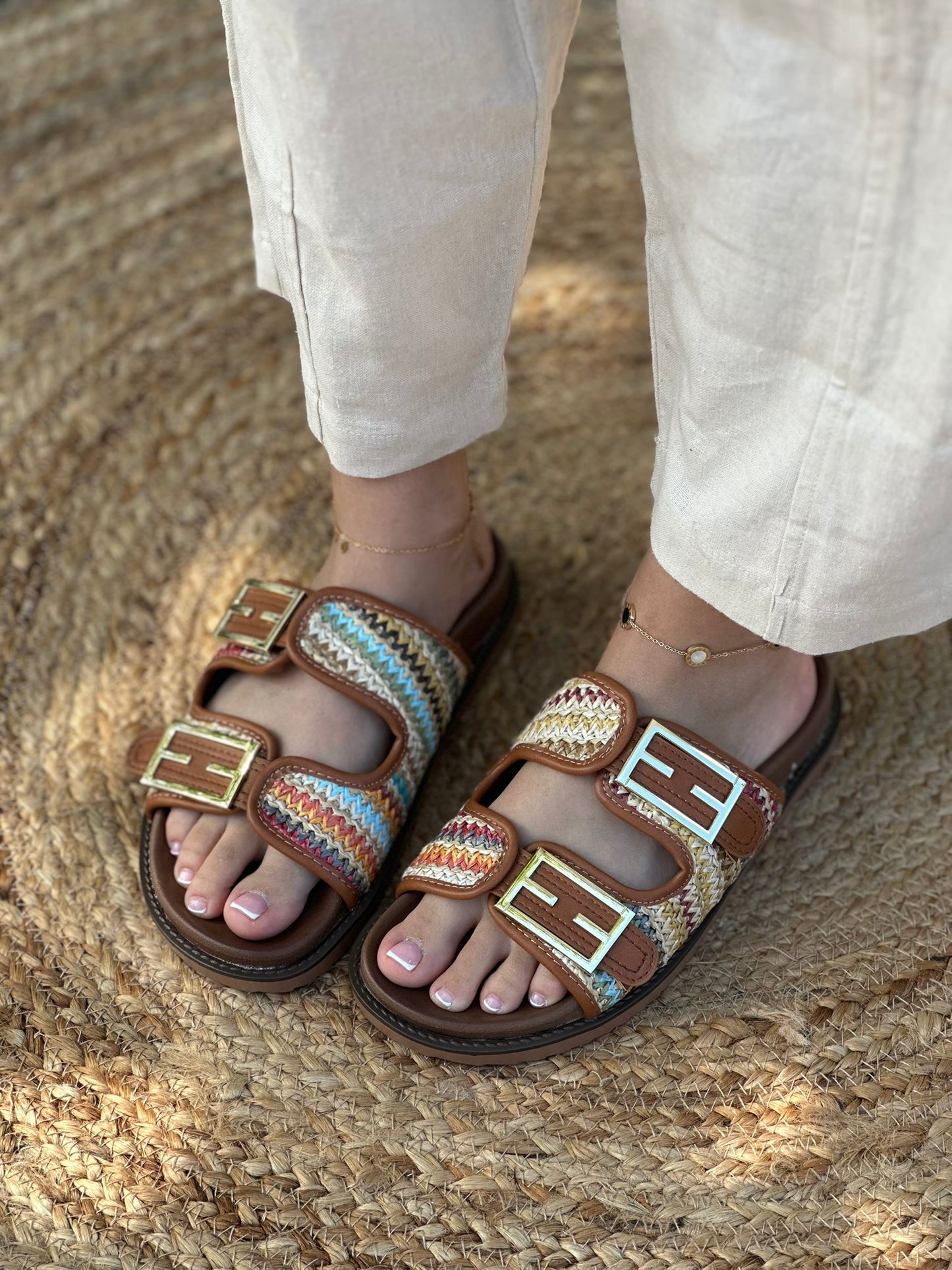 FLATFORM SANDALS