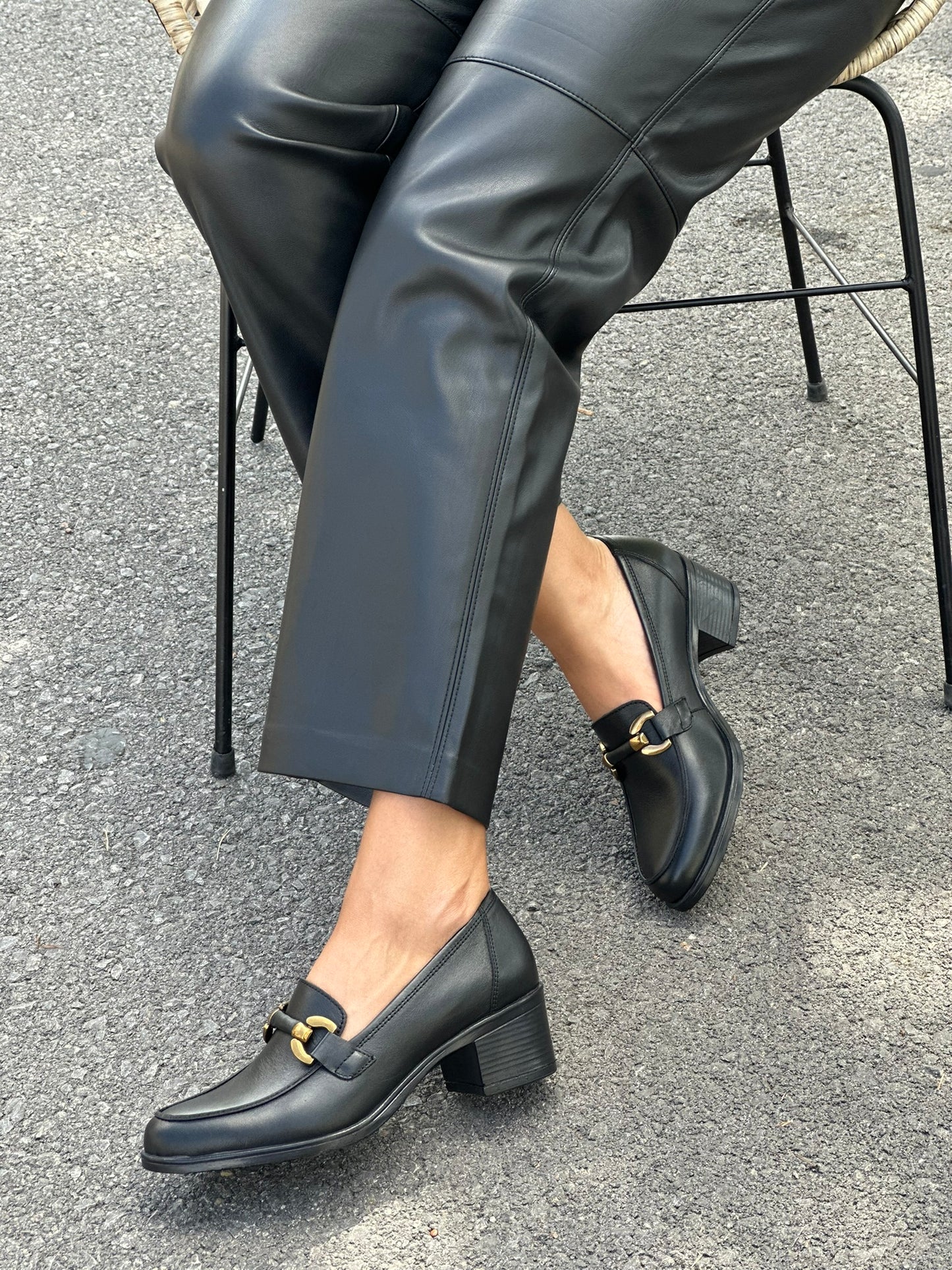 Loafers δερμάτινα με μεταλλική λεπτομέρεια Ragazza