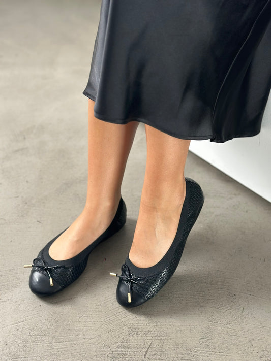 Δερμάτινη μπαλαρίνα ZIZEL