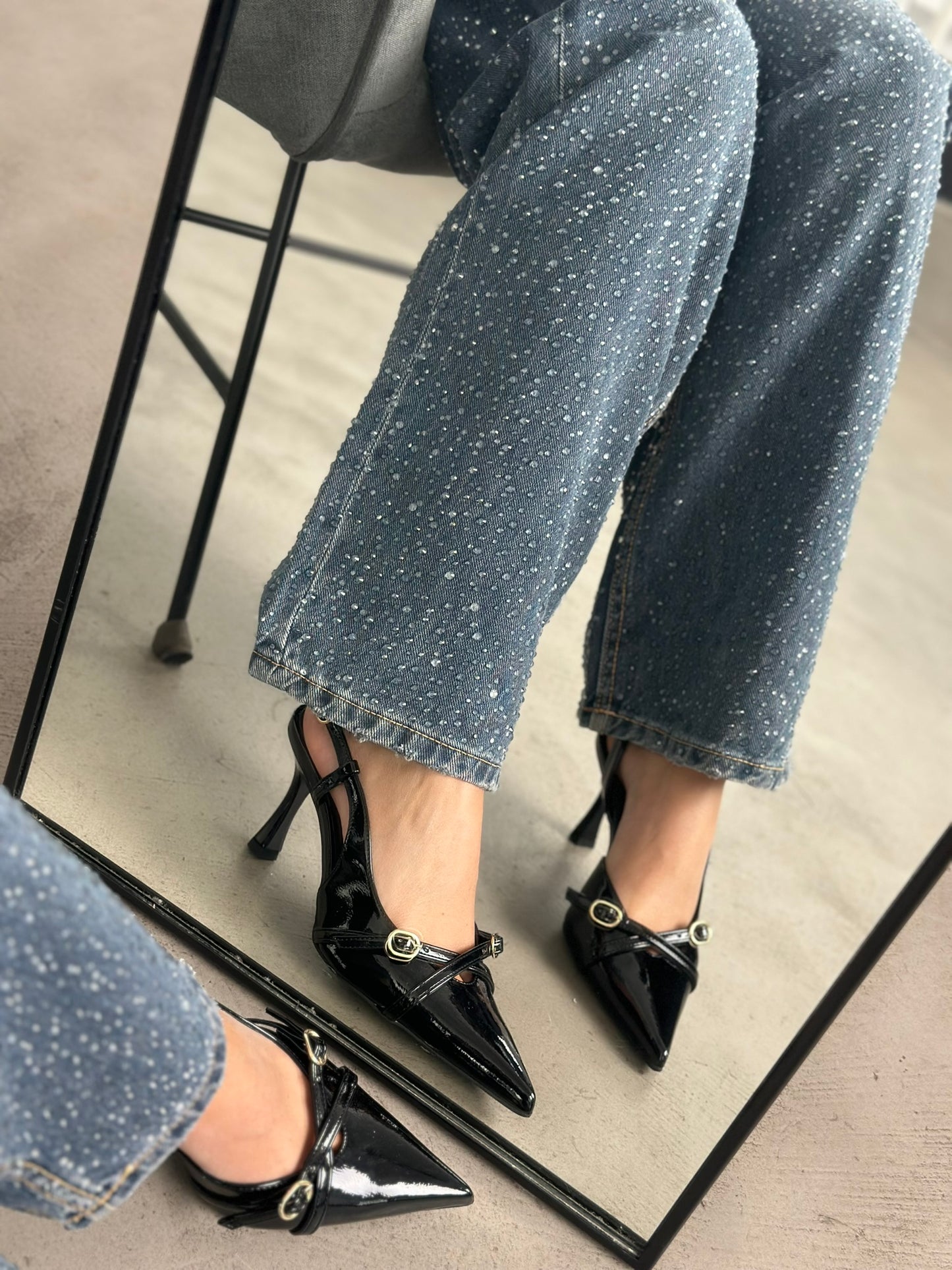 SLINGBACK PUMPS