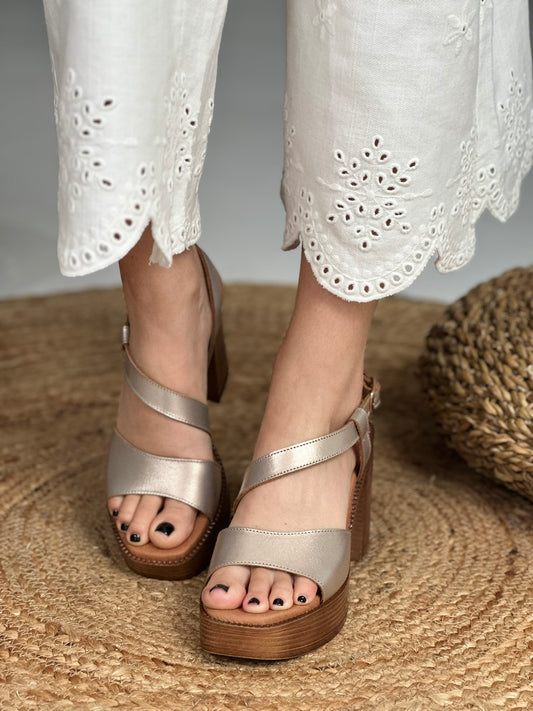 Πέδιλα δερμάτινα με φιάπα Ragazza 0926