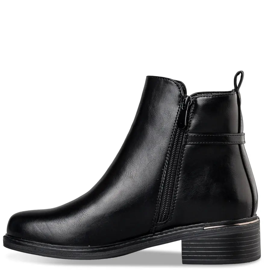ANKLE BOOTS