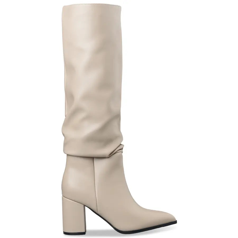 SLOUCHY BOOTS