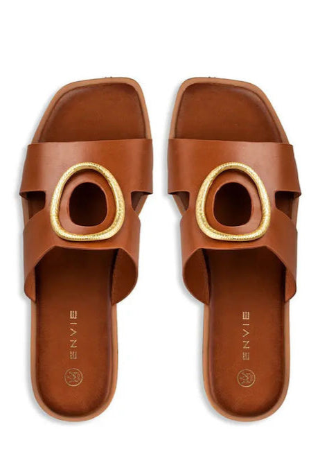 FLAT SANDALS