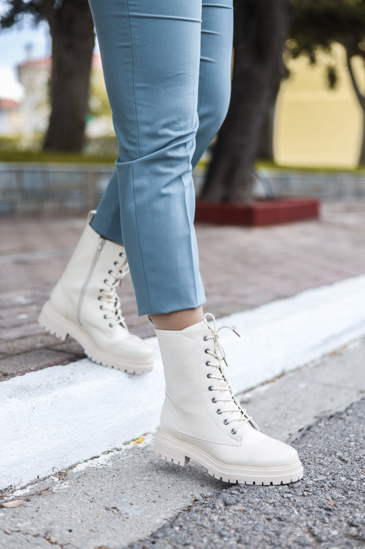 COMBAT BOOTS