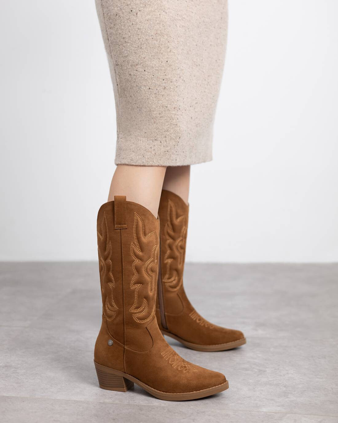 Refresh Γυναικεία Μπότα Cowboy Σουέτ 173085