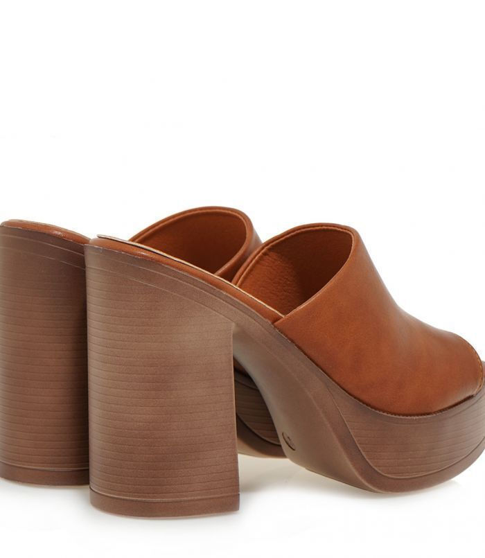 Seven Mules με Τακούνι