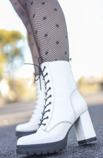 Mairiboo for Envie Αρβυλάκια με Ψηλό Τακούνι Off White