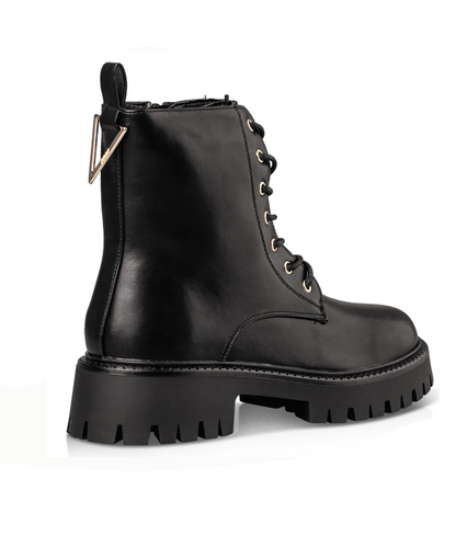 COMBAT BOOTS
