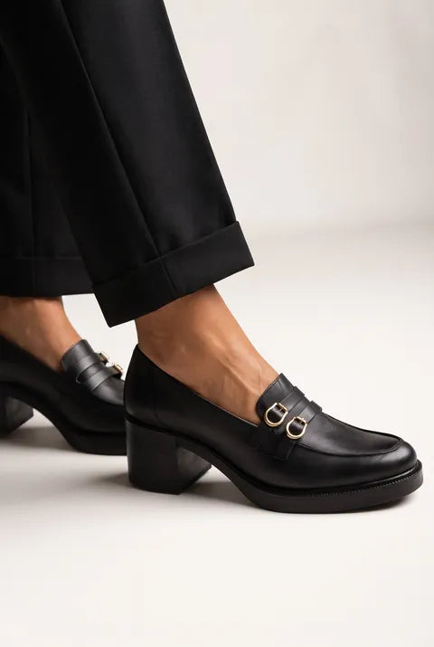 Loafers με Τετράγωνο Τακούνι και Λουράκι με Αγκράφα RAGAZZA 0345