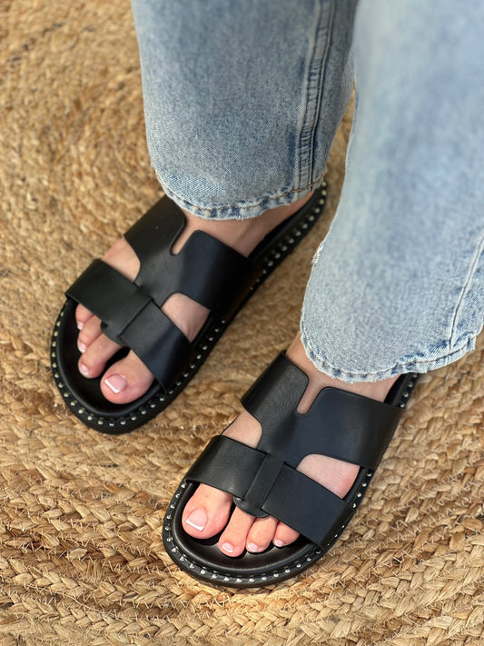 FLATFORM SANDALS