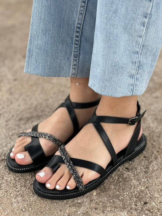 FLAT SANDALS