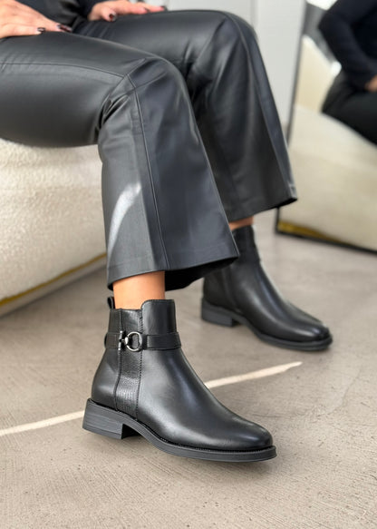 ANKLE BOOTS
