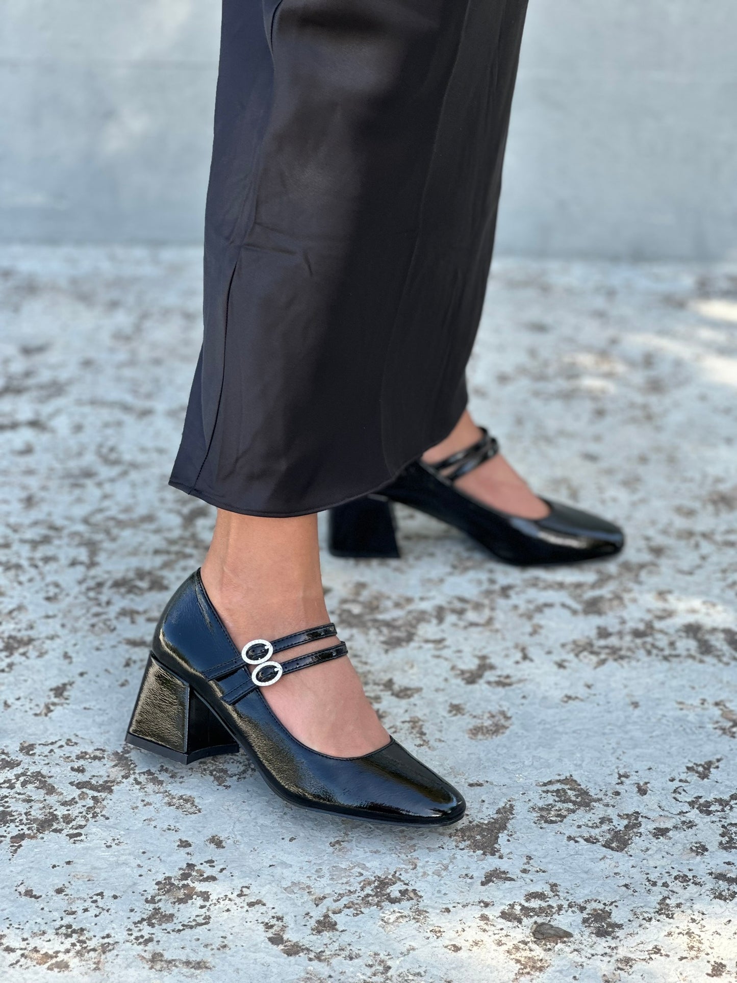 MARY JANE PUMPS