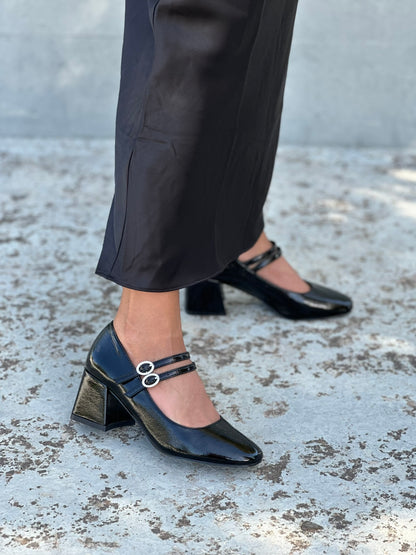 MARY JANE PUMPS