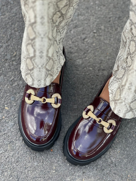 SHINY LOAFERS