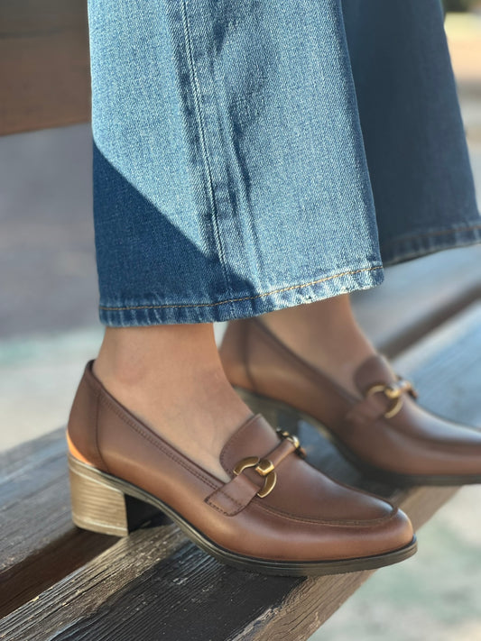 Loafers δερμάτινα με μεταλλική λεπτομέρεια Ragazza