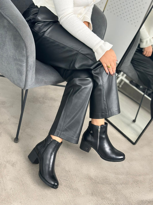 ANKLE BOOTS