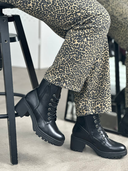 MID HEEL BOOTIES