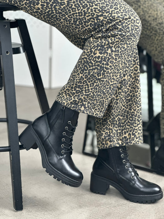 MID HEEL BOOTIES