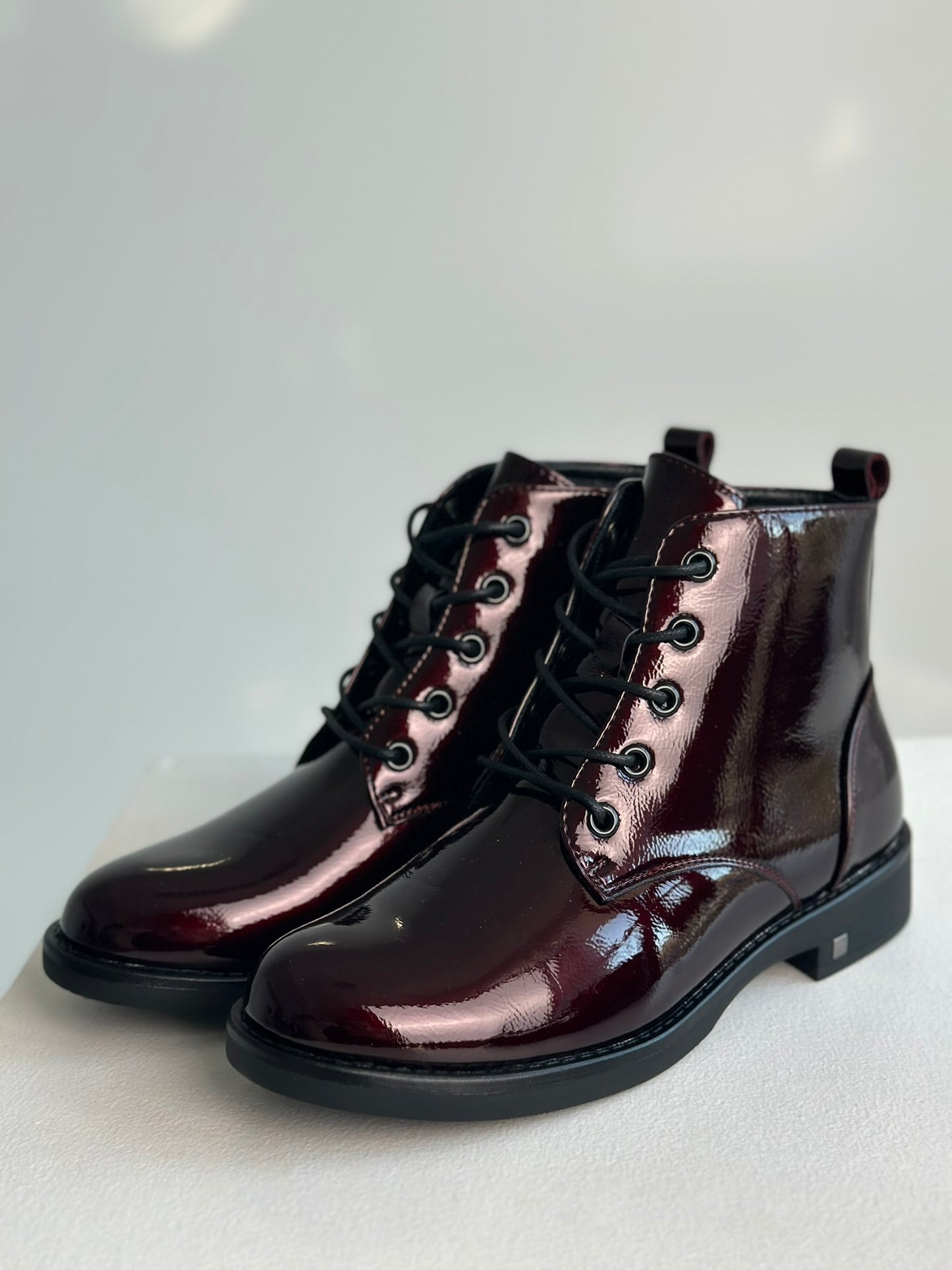 SHINY COMBAT BOOTS