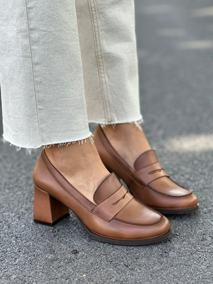 Loafers δερμάτινα με τακούνι Ragazza