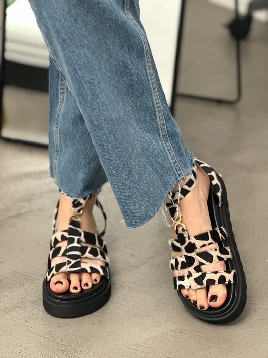 FLATFORM SANDALS