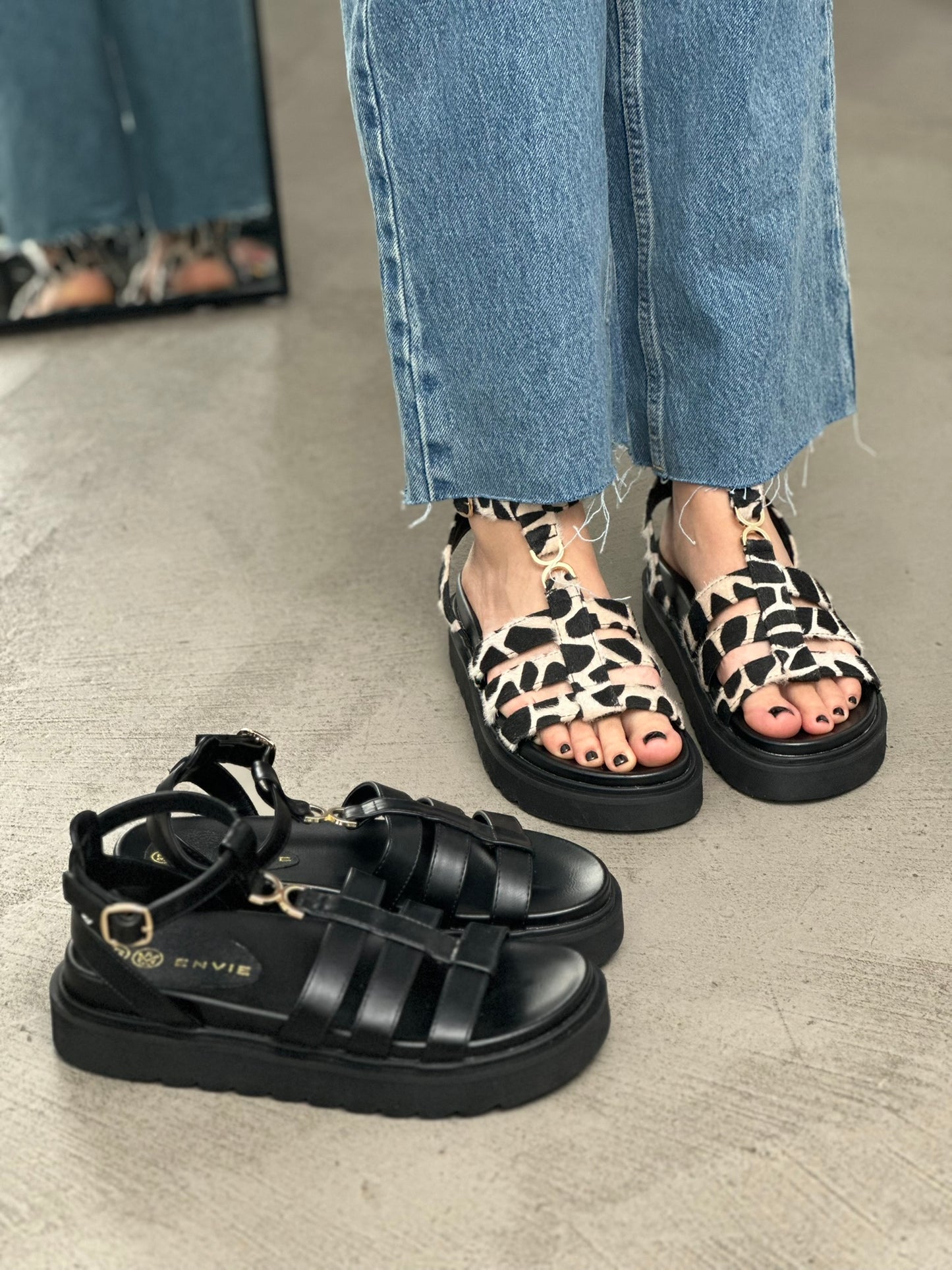 FLATFORM SANDALS