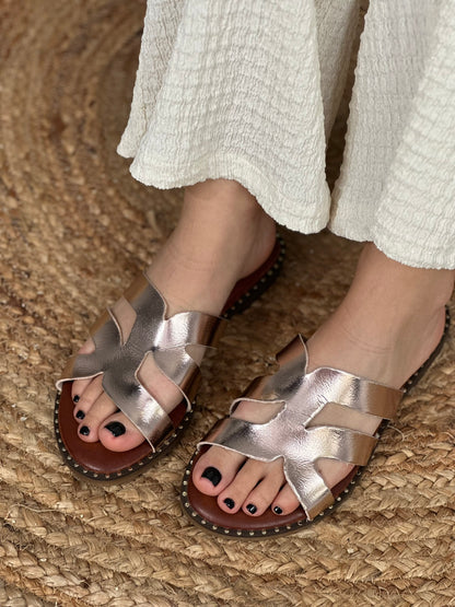 FLAT SANDALS