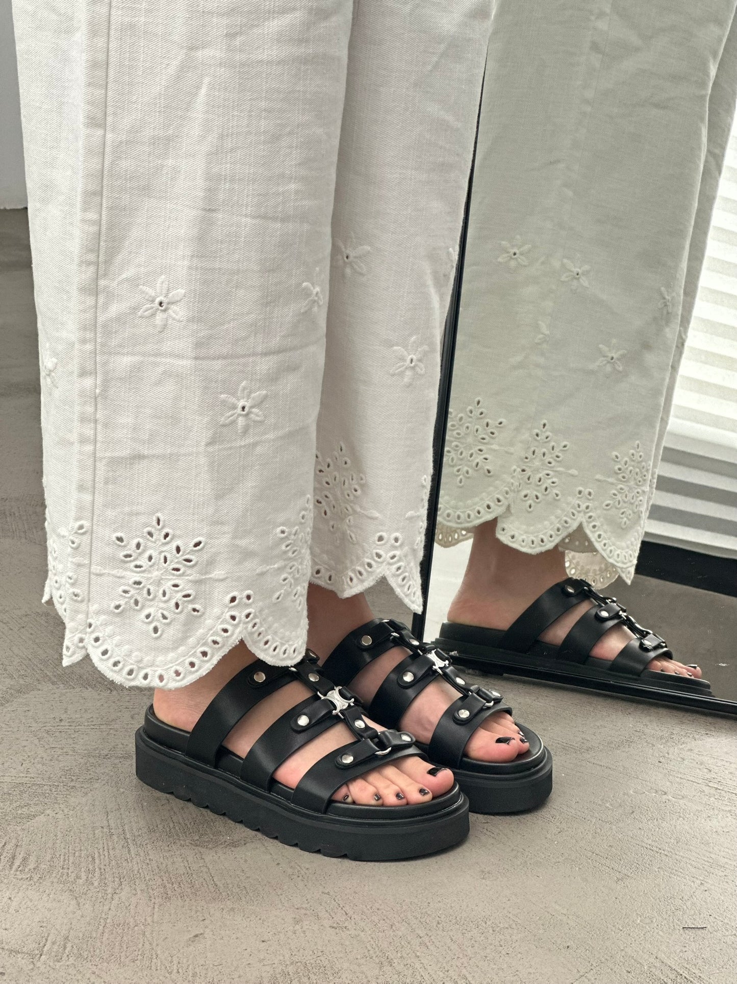 FLATFORM SANDALS