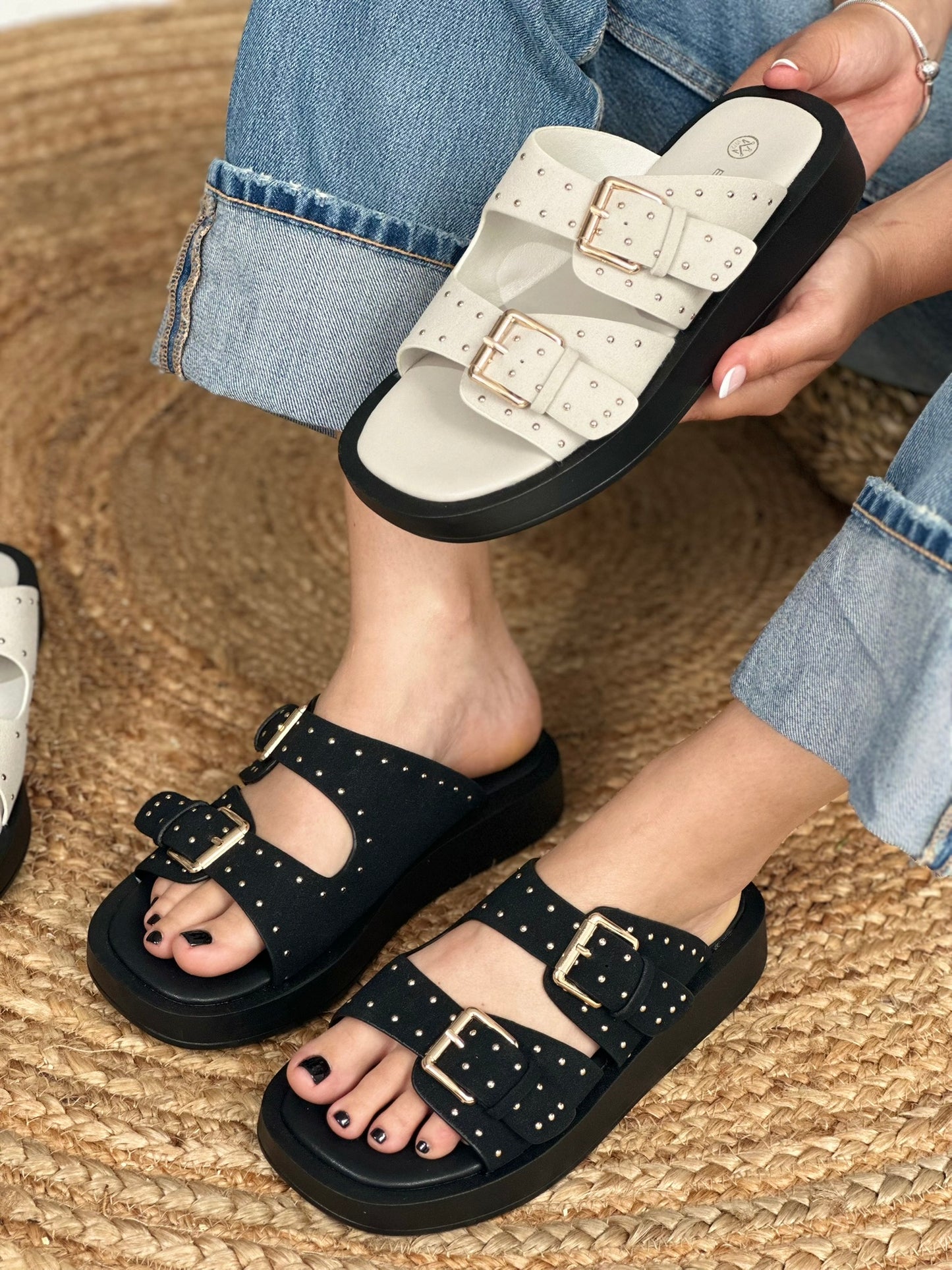 FLATFORM SANDALS