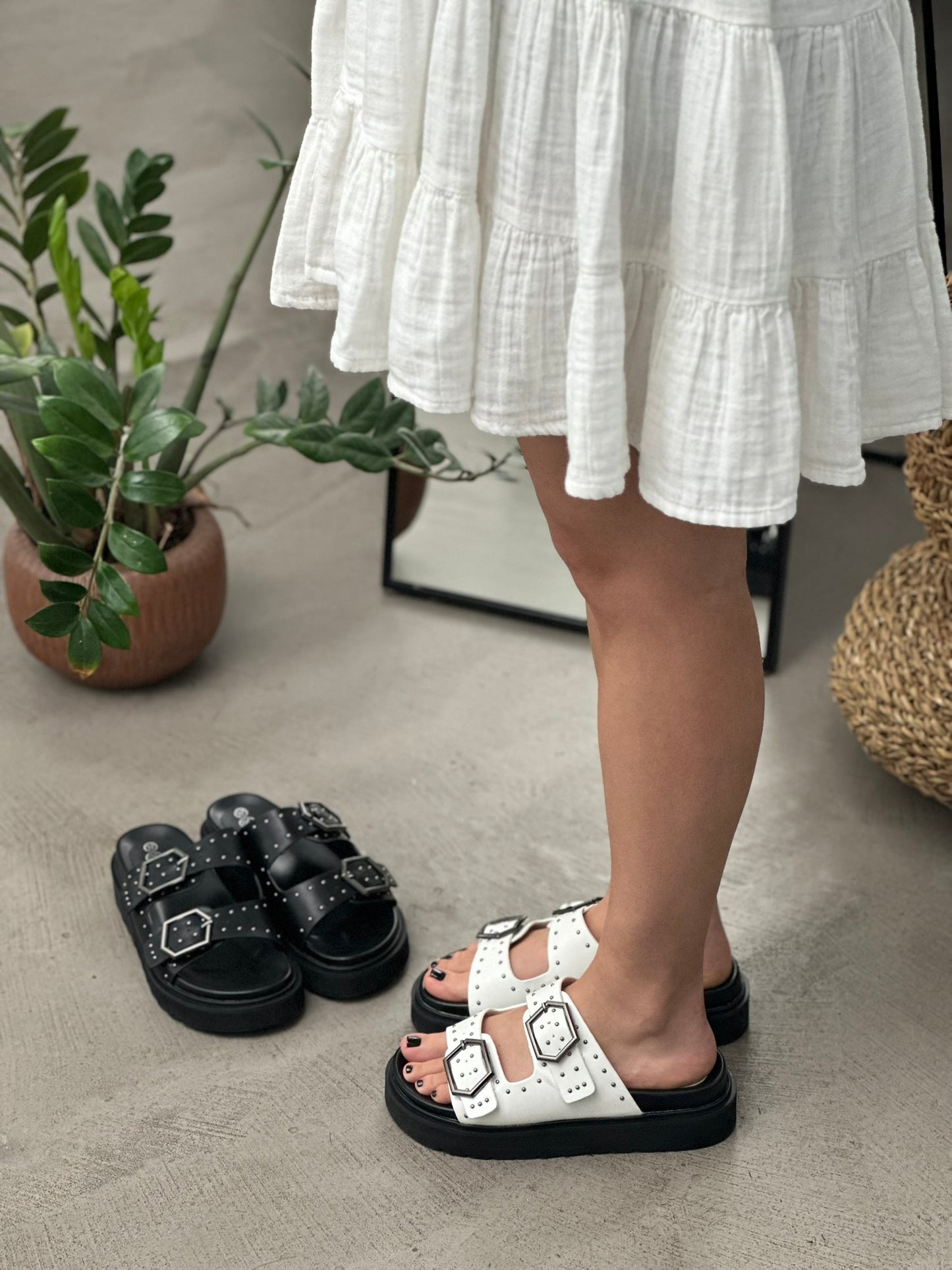 FLATFORM SANDALS