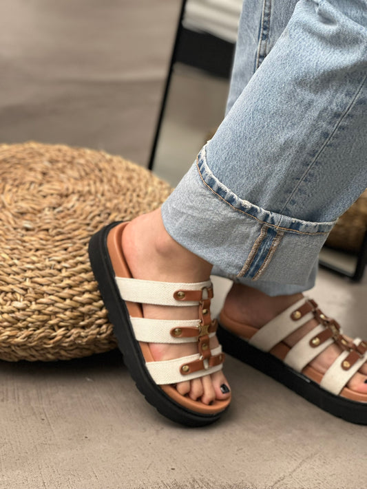FLATFORM SANDALS