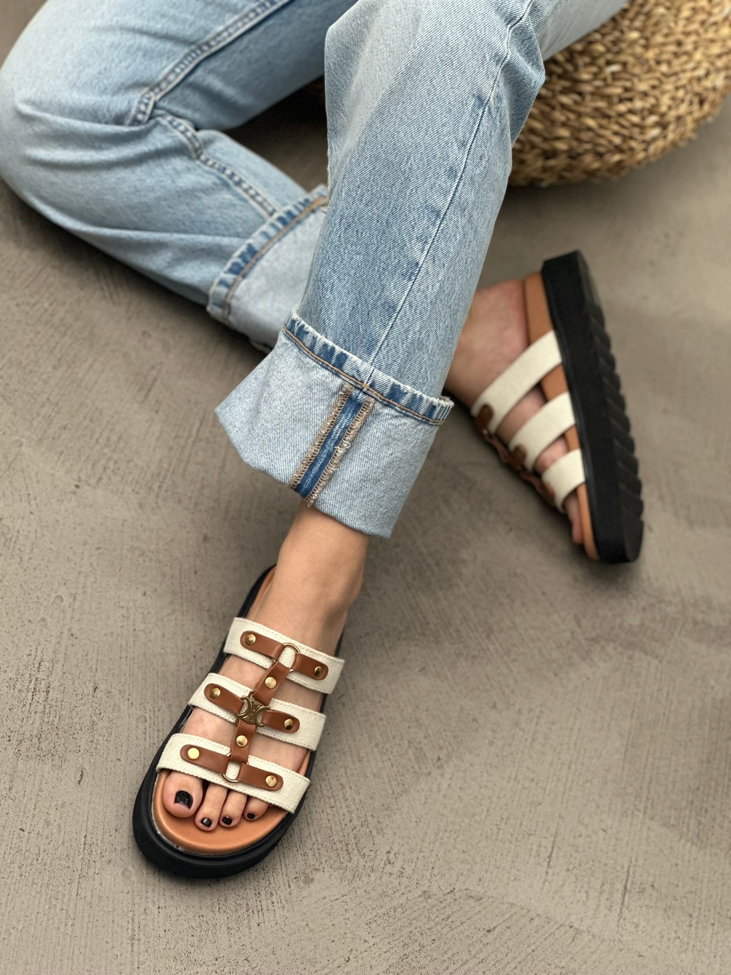 FLATFORM SANDALS