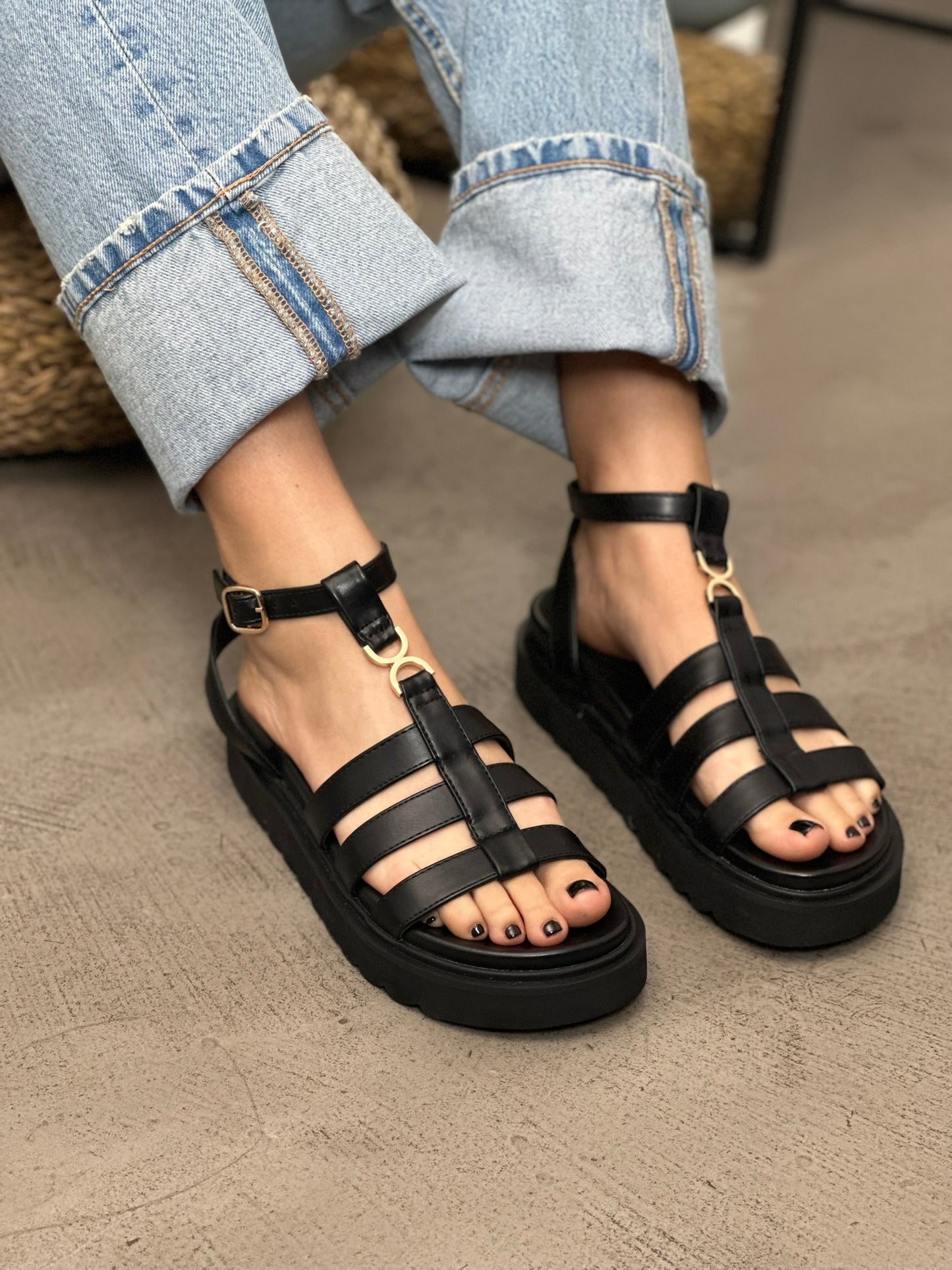 FLATFORM SANDALS