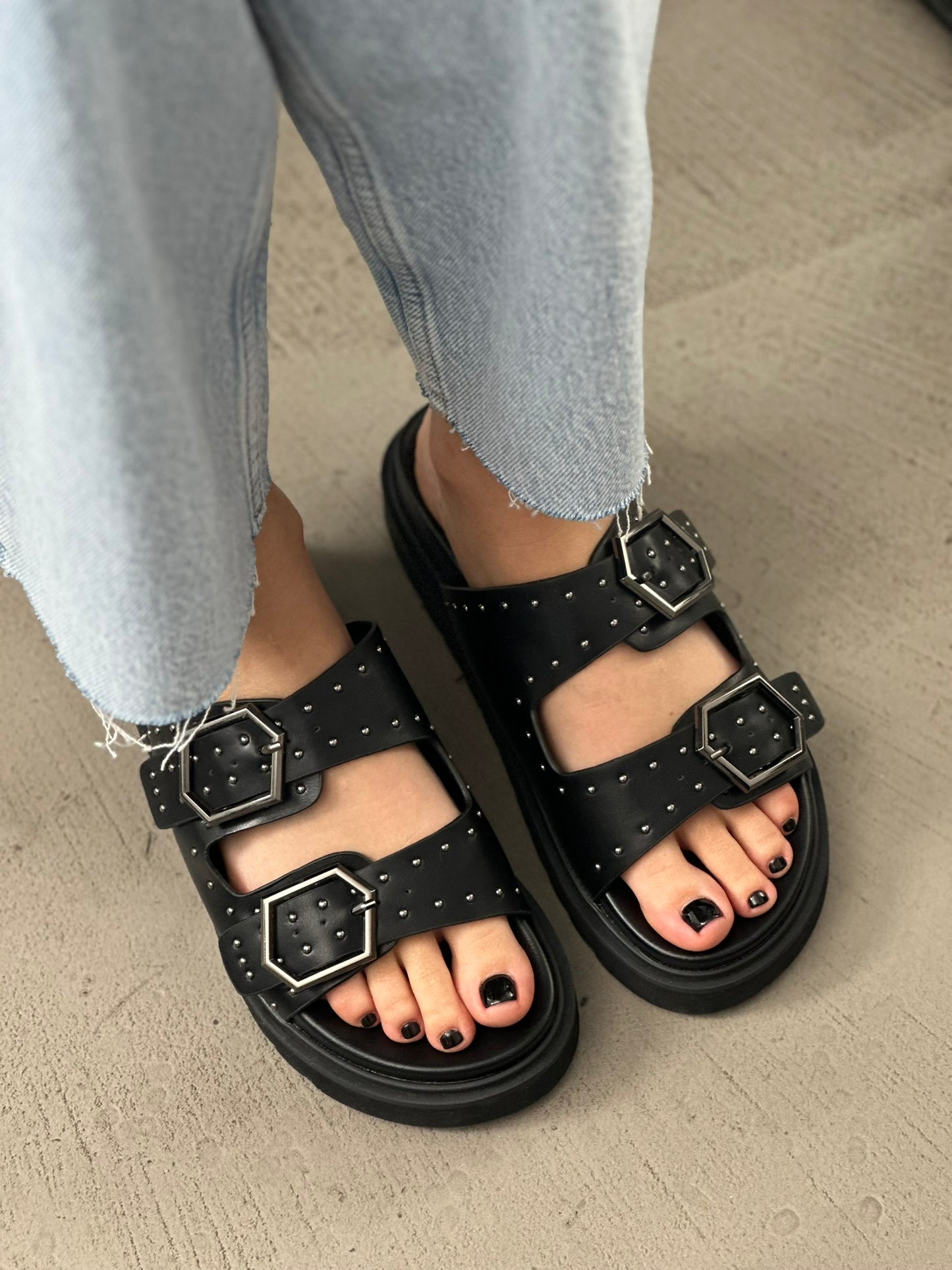 FLATFORM SANDALS