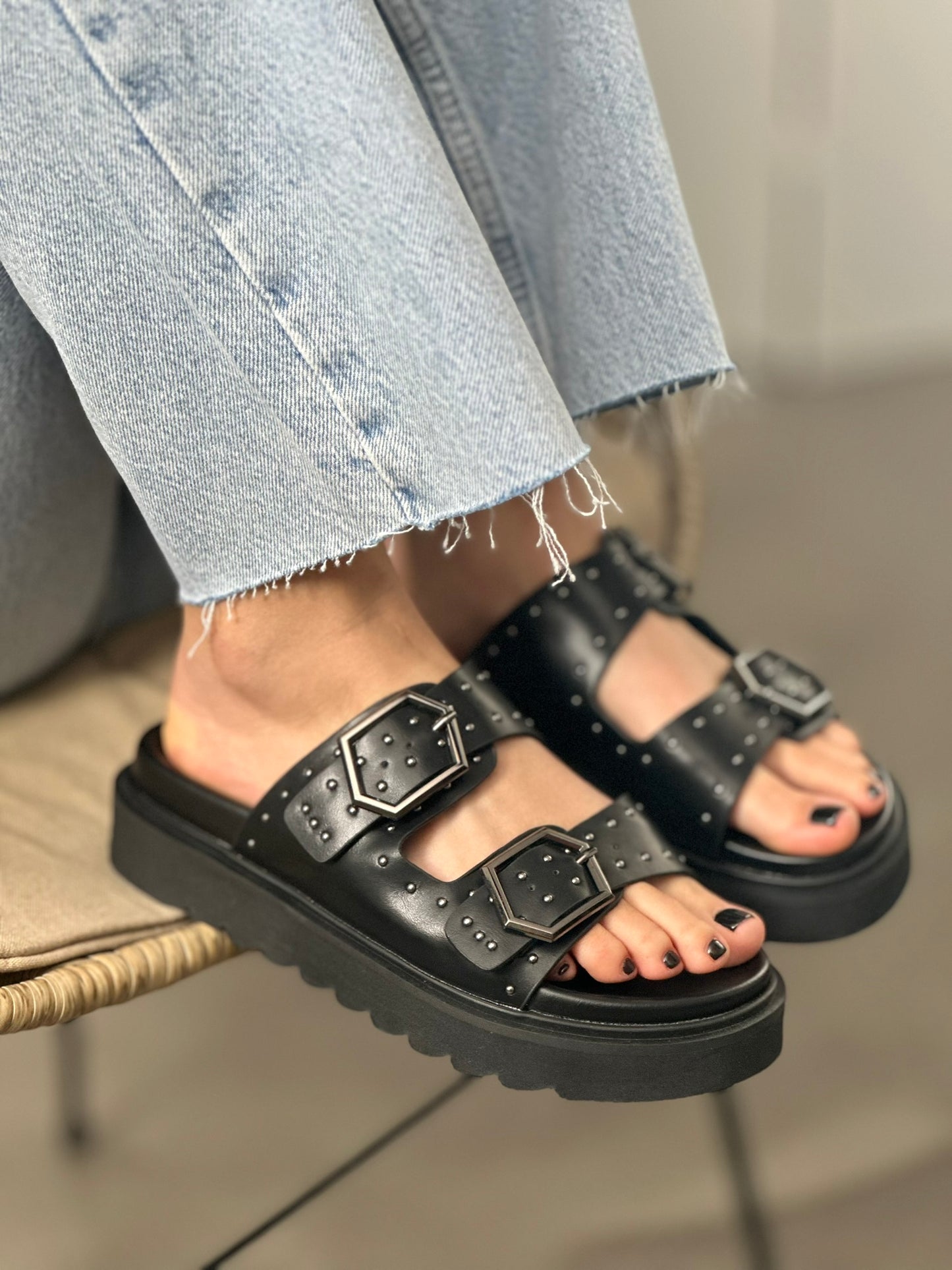 FLATFORM SANDALS