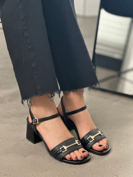MID-HEEL SANDALS