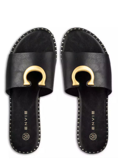 FLAT SANDALS