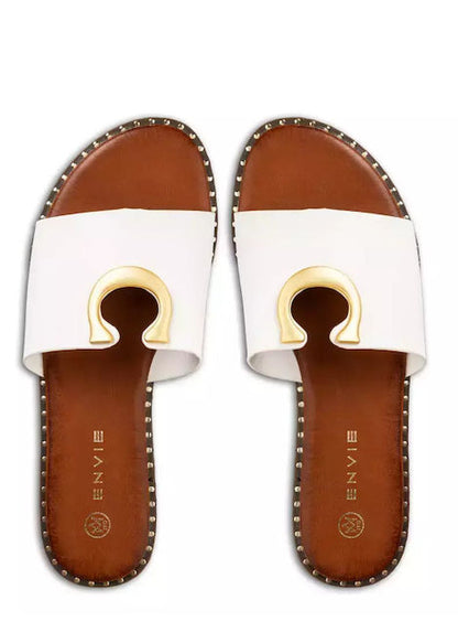 FLAT SANDALS