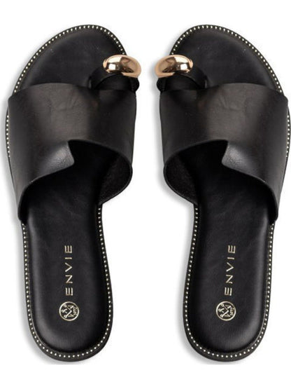 FLAT SANDALS
