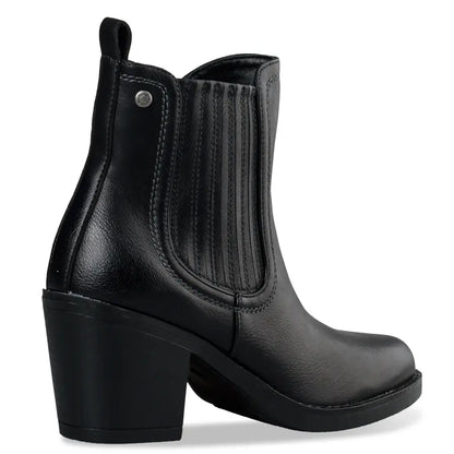 ANKLE BOOTS
